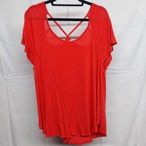 Lightly worn. 2XL women’s shirt. Super soft!
